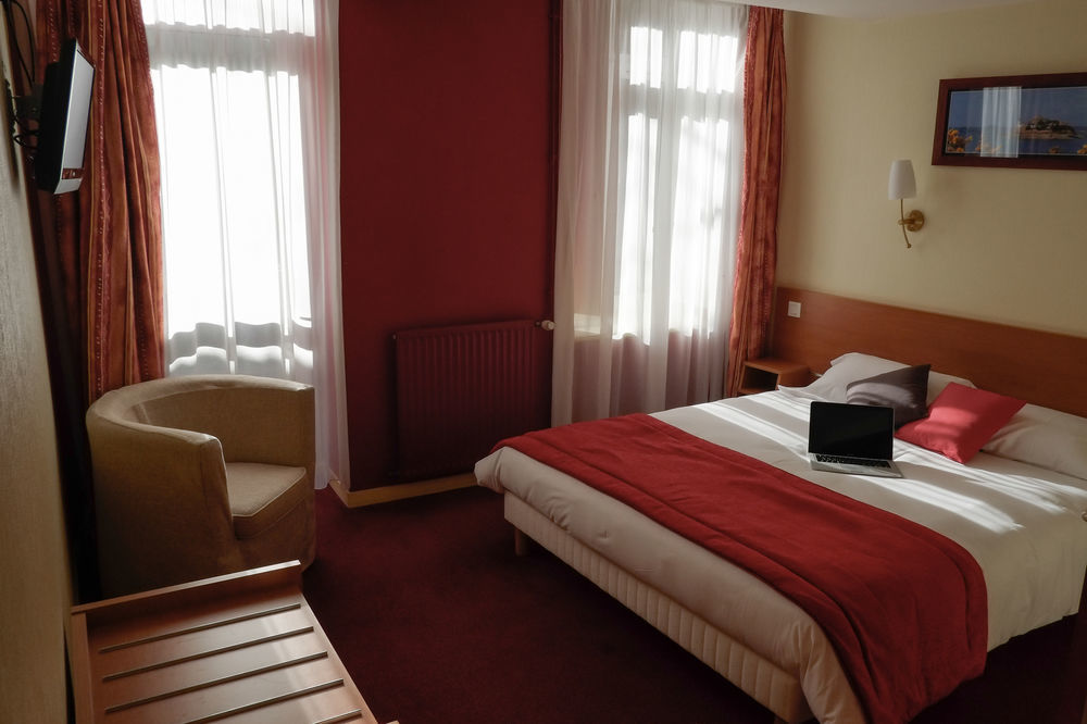 מורלה Hotel Du Port מראה חיצוני תמונה
